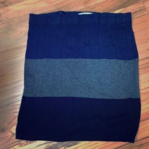 Max Studio stretchy pencil skirt
